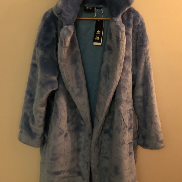 Ivy park ,oversized faux fur jacket, x-small & small, unisex, light blue, - Picture 6 of 6